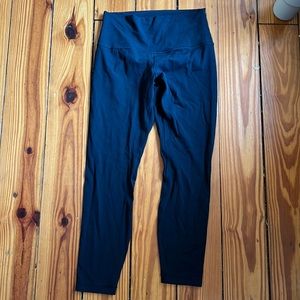 Lululemon Black Align HR Pant 25” size 8